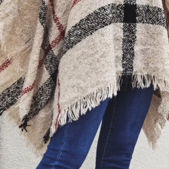 🌟🎉HOST PICK!🎉🌟Plaid Brit look Fringe Hem Cowl neck Poncho - Picture 6 of 8